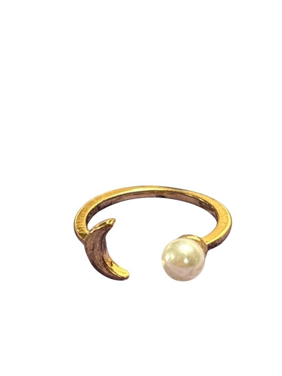 Jewelry - Goldtone Crescent Moon Faux Pearl Ring Size 5.5